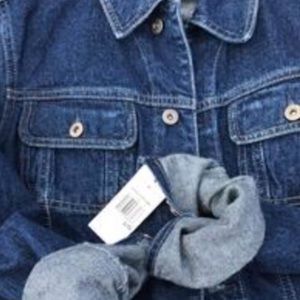 NWT Tommy Hilfiger denim jacket size Large.
